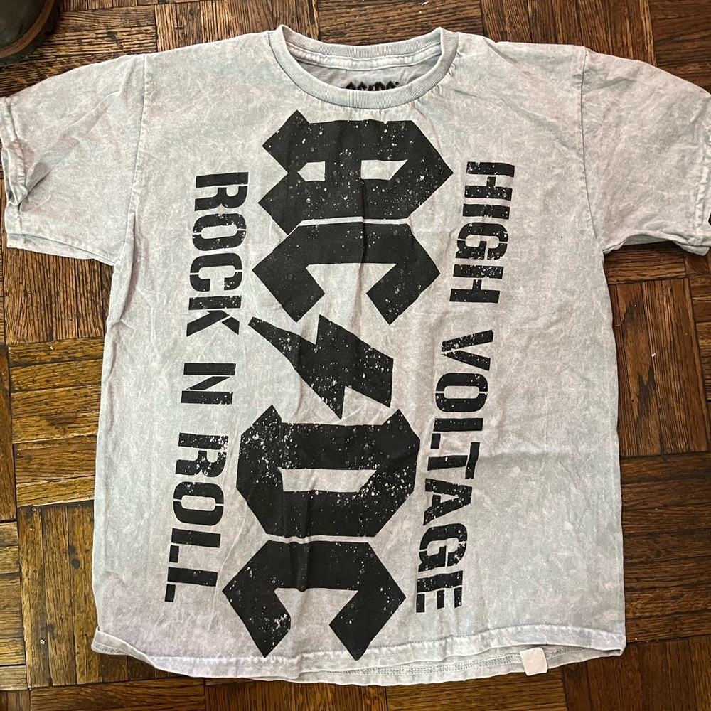 AC/DC High Voltage Graphic Tee - Light Gray Sz XS, like a boys 14/16